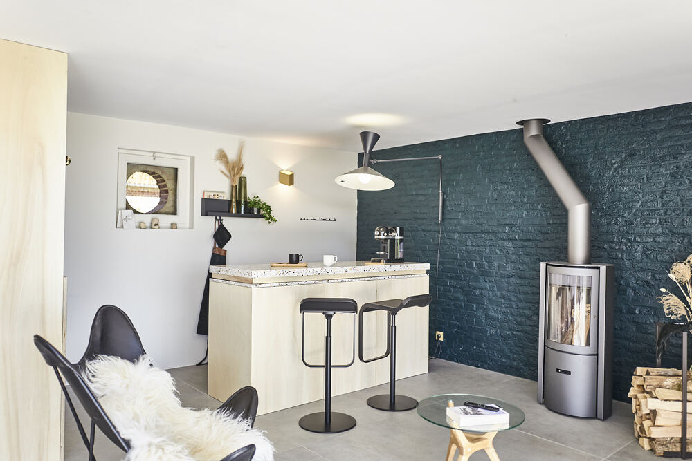 Le salon et son poêle à bois